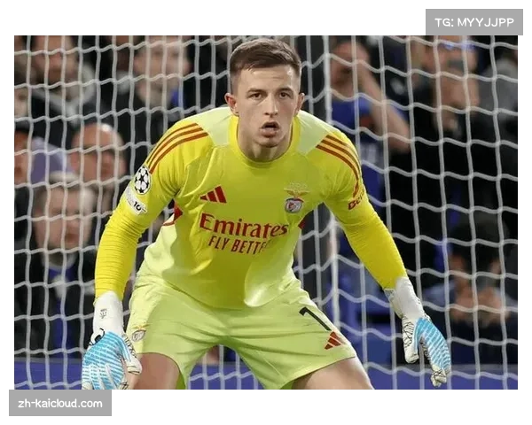 本菲卡特鲁宾门神表现 首回合多次神扑延续悬念